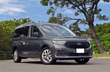 福特六和宣布正式導入百變小酷巴New Ford Tourneo Connect旅玩家全新24年式，售價116.8萬元起。(圖片提供：福特六和)